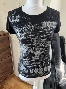 Paris Black Graphic sparkly Women's Tee